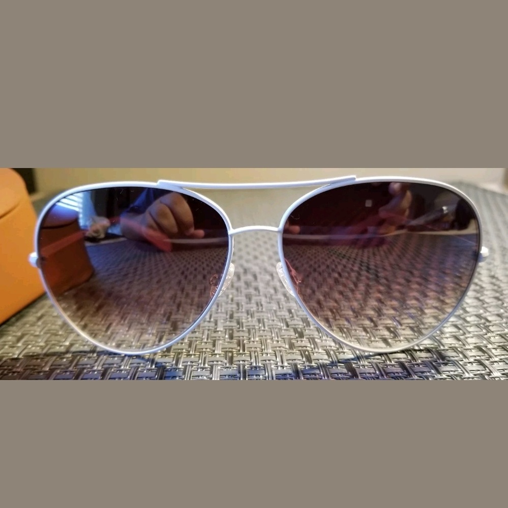 OLIVER PEOPLES AVIATOR SUNGLASSES